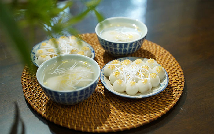 Bánh trôi, bánh chay là món ăn không thể thiếu trong ngày Tết Hàn thực. 