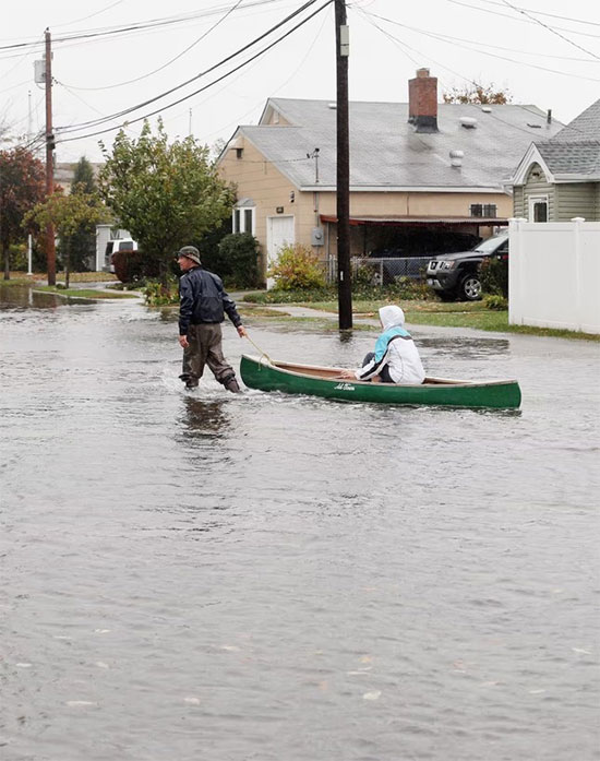 Lũ lụt ở New York, vào tháng 10 năm 2012, sau cơn bão Sandy.